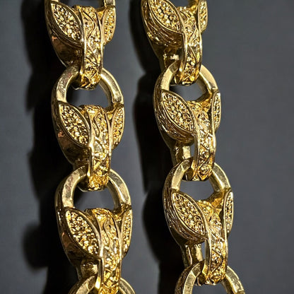 15mm Gold Tulip Chain with Albert Clasp 28 Inch