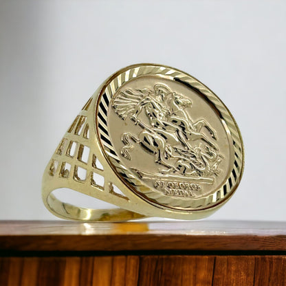 9ct gold sovereign ring on a table close up