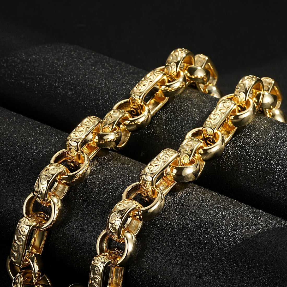 Close-up of Gold Gypsy Link Chain