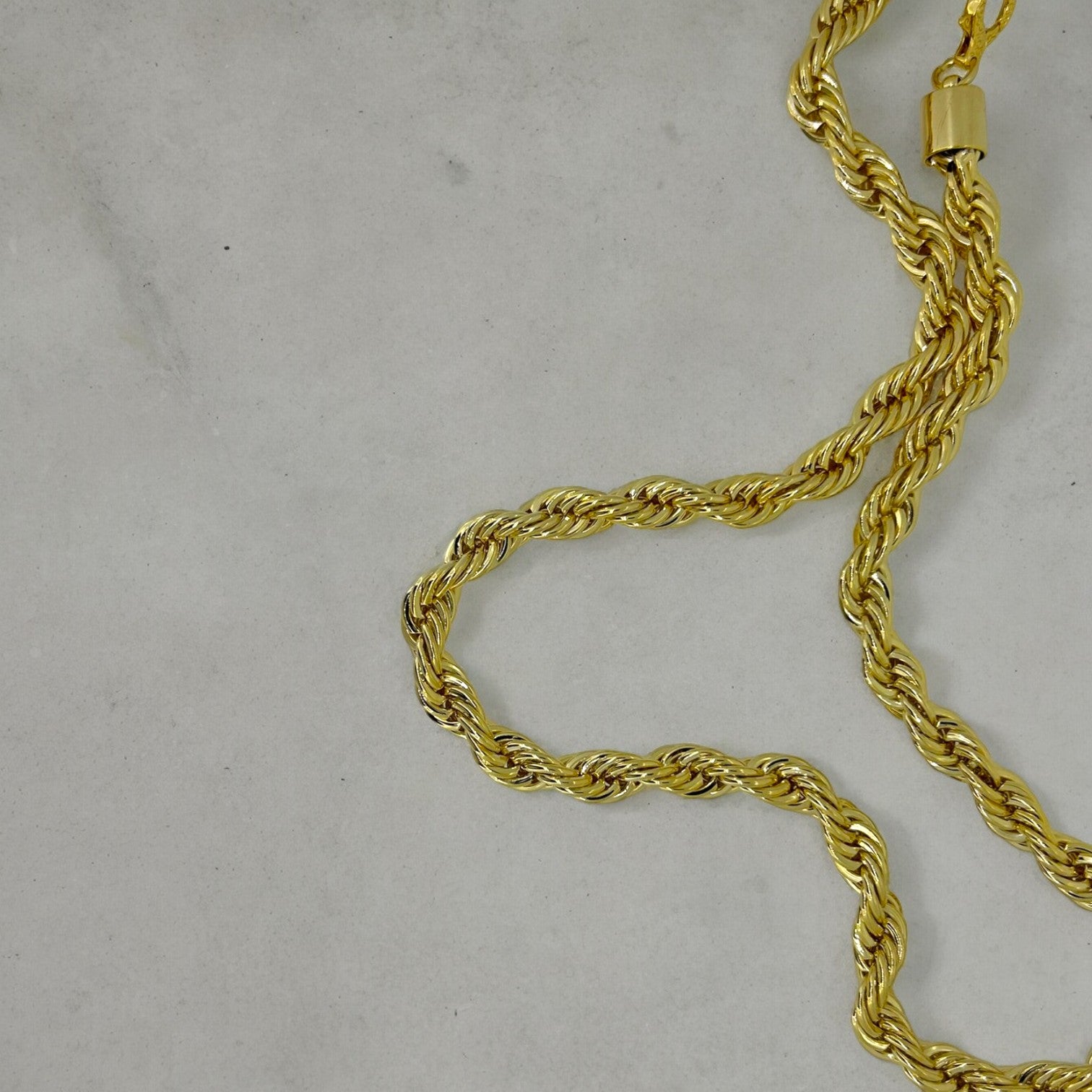 Detailed View of 12mm Gold Filled Chain