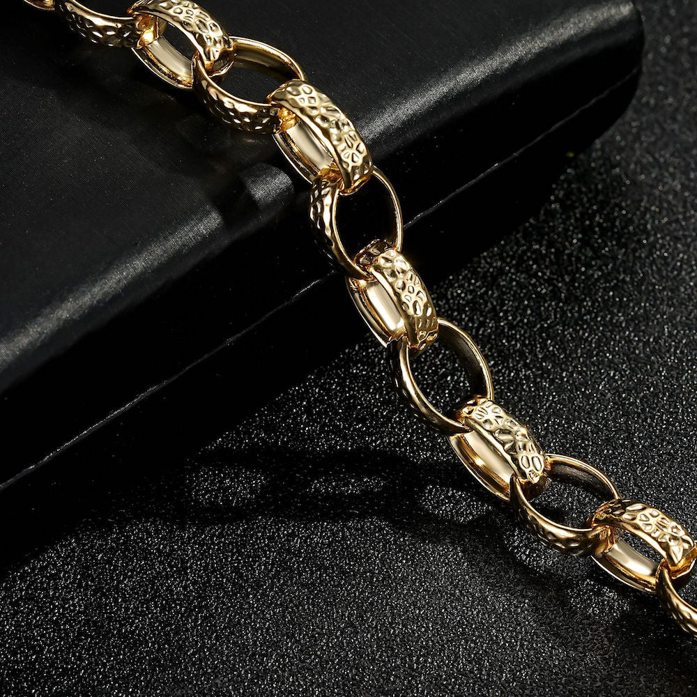 Lightweight women’s gold Belcher bracelet, 10mm wide, 7-8 inches, 22 grams.