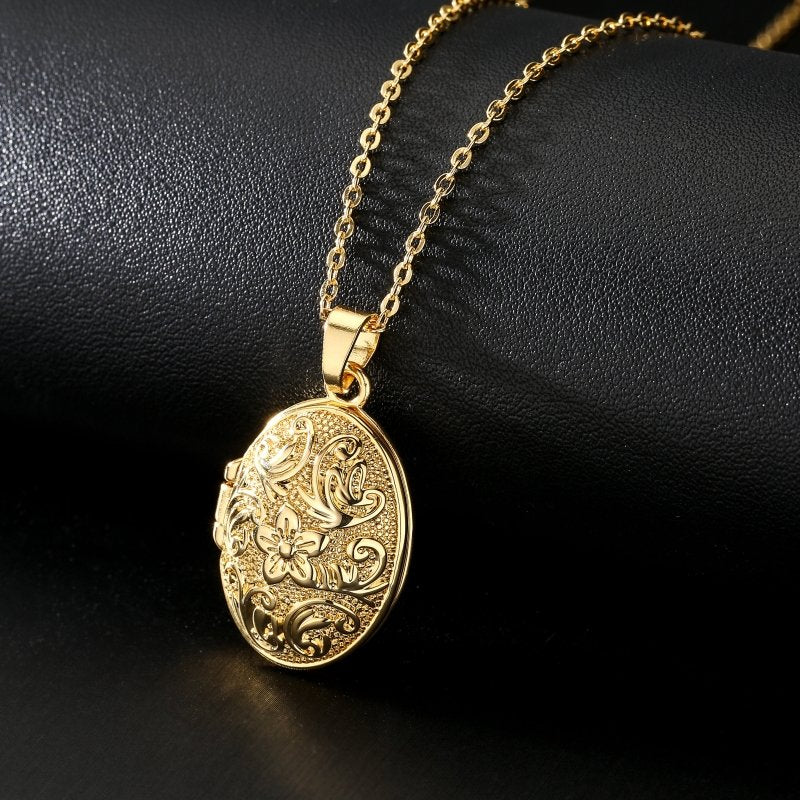 Premium Extra Large Gold Oval Locket Pendant Necklace with Adjustable Chain