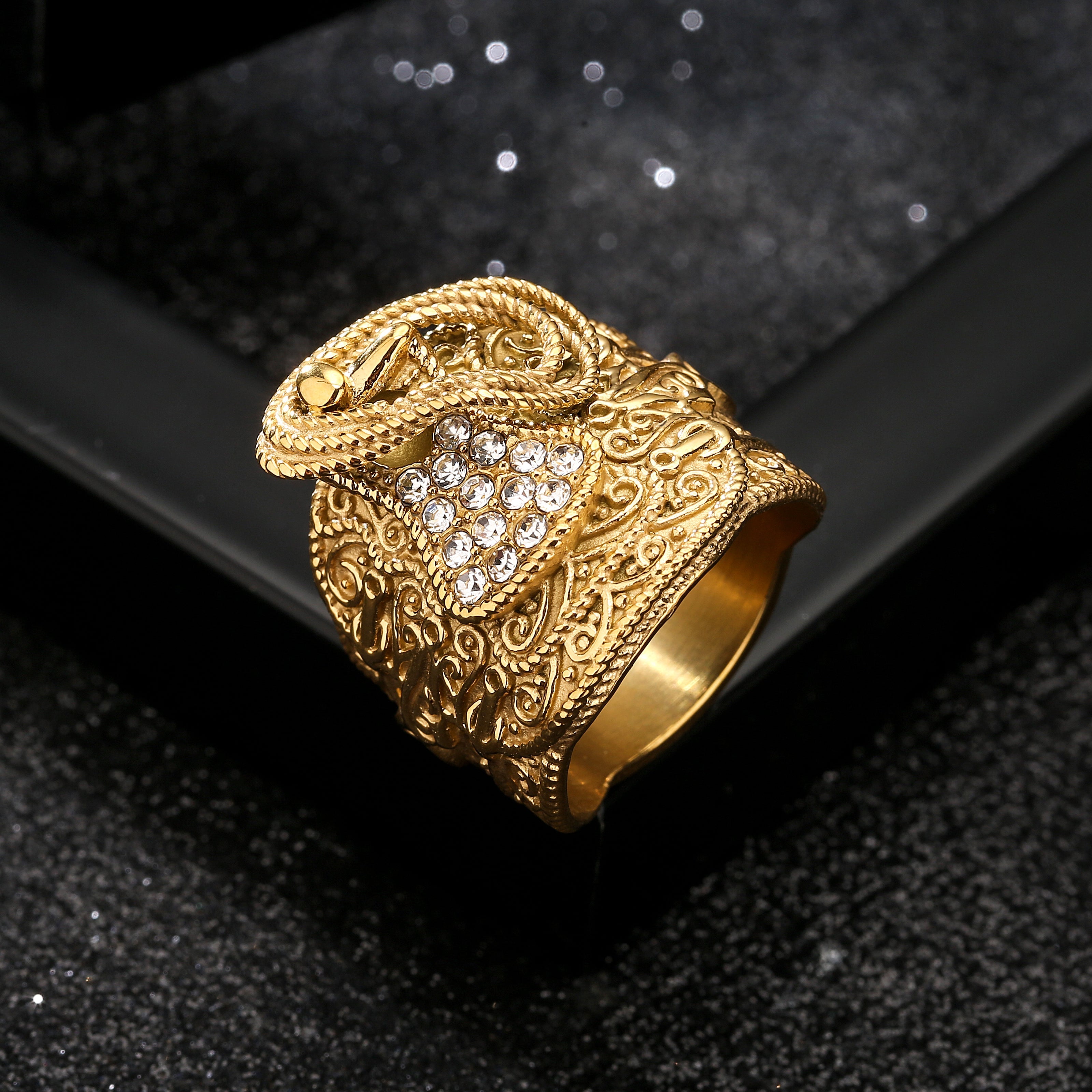 Stone Circular Design Gold Ring 01-12 - SPE Gold
